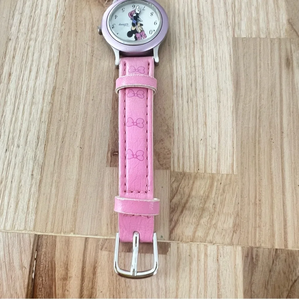 SII Seiko Disney ladies Minnie Mouse pink classic  watch NEW BATTERY